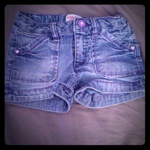 ⭐ buy 2 get 1 free⭐Cute as a button girls shorts